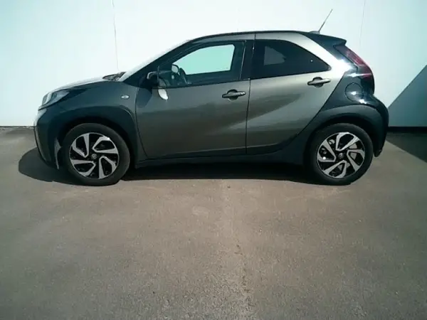 AYGO X